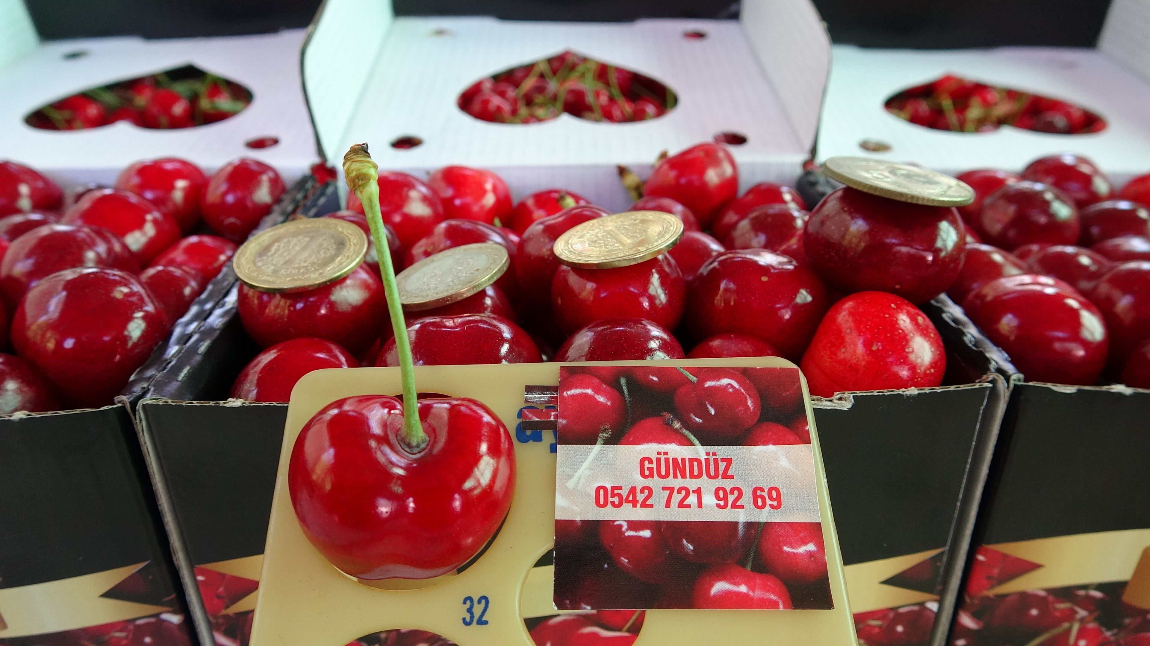 Kirazda Dev Sezon! Bardağa Girmiyor, Fiyatı Dudak Uçuklatıyor.. (5)