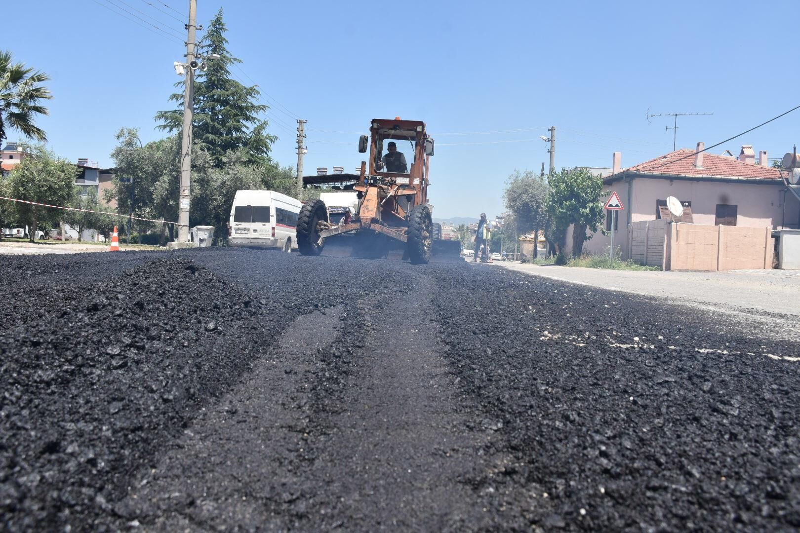 Koşuyolu Caddemizde Asfalt Yama Çalışmalarımıza Başladık (9)