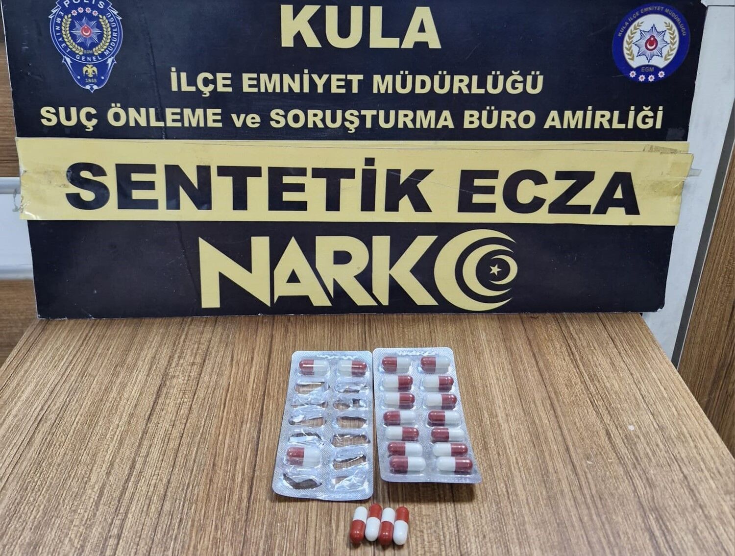 Kula’da Suçlulara Geçit Yok! 20 Yıl Hapisle Aranan Şahıs Yakalandı (4)
