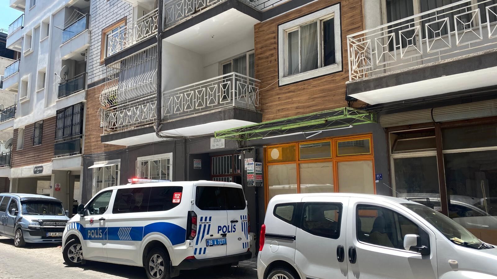Mahalleyi Saran Kötü Koku Ölümü Haber Verdi! Evden Cansız Bedeni Çıktı (4)