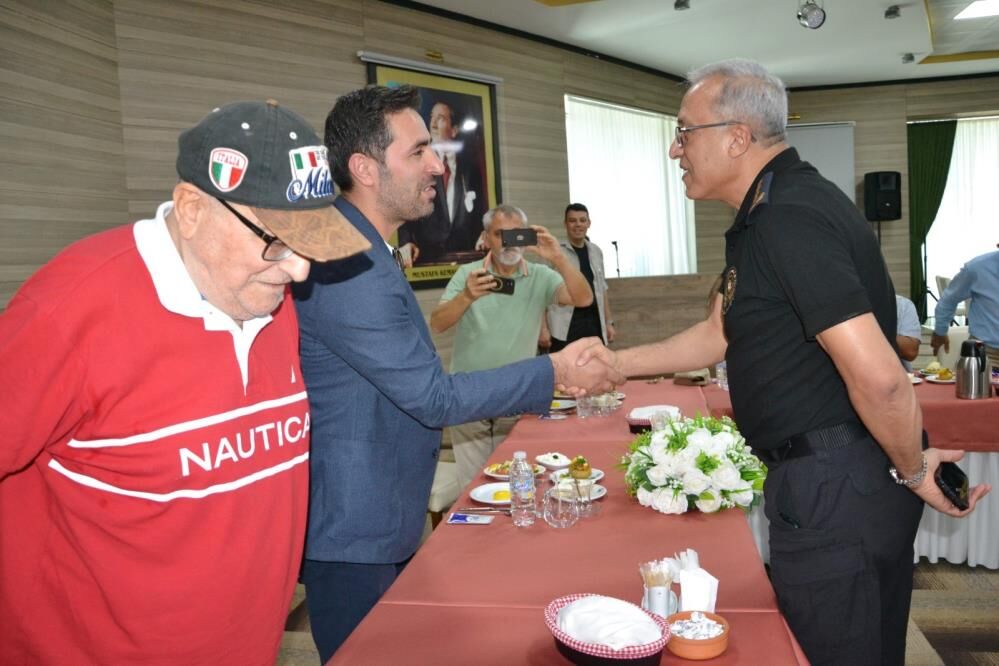 Manisa Emniyet Müdürü Karayel (2)