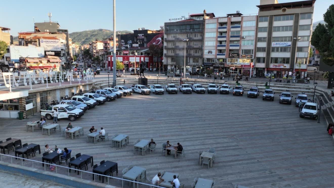 Manisada Yaz Donemi Ilaclama Seferberligi 17 Ilcede Calisma Surecek (3)