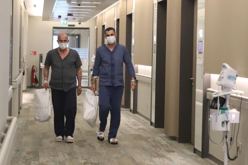 Manisadan Babalar Gunune Anlamli Mucize Damat Ve Ogul Hayat Verdi (3)