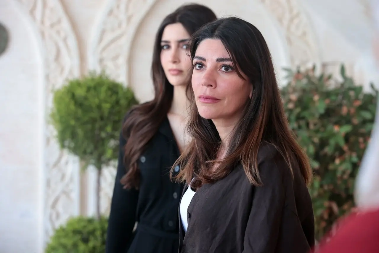 Müjgan Karakteri De Diziden Ayrılıyor (2)