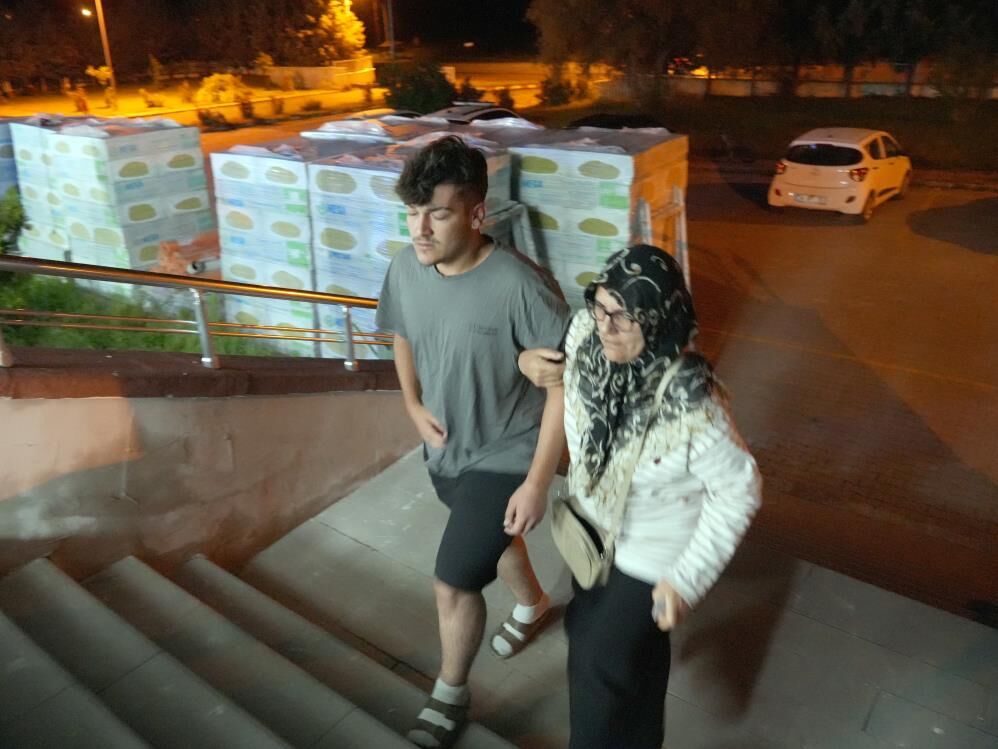 Okul Sonrasi Mide Bulantisi Ve Kusma Sikayeti Ile Cok Sayida Ogrenci Tedavi Altinda (2)