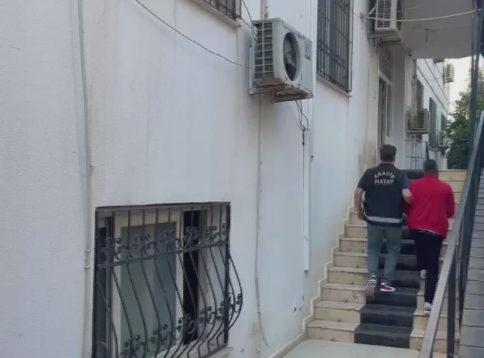 Pes Dedirten Hirsizlik 54 Suc Kayitli Sahis Motosikleti Boyle Caldi (1)-1