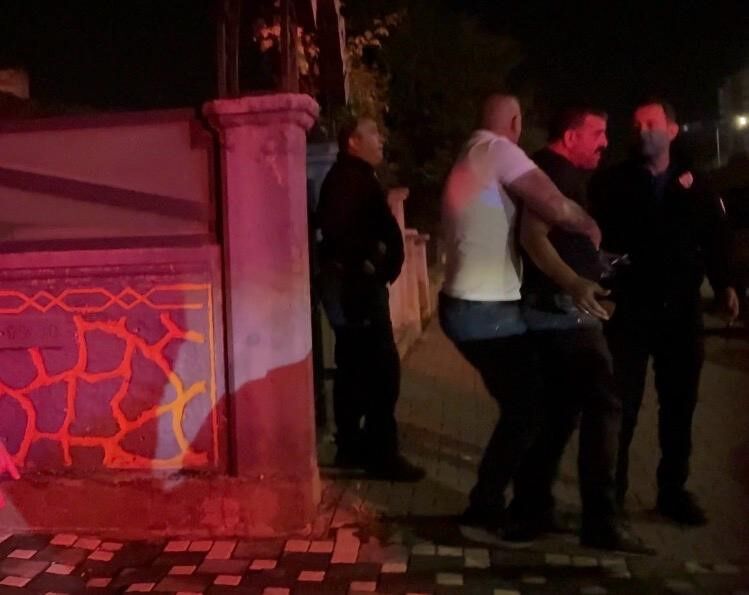 Pes Dedirten Olay Bu Kez Alkollu Surucu Degil Yolcu Zorluk Cikardi (3)