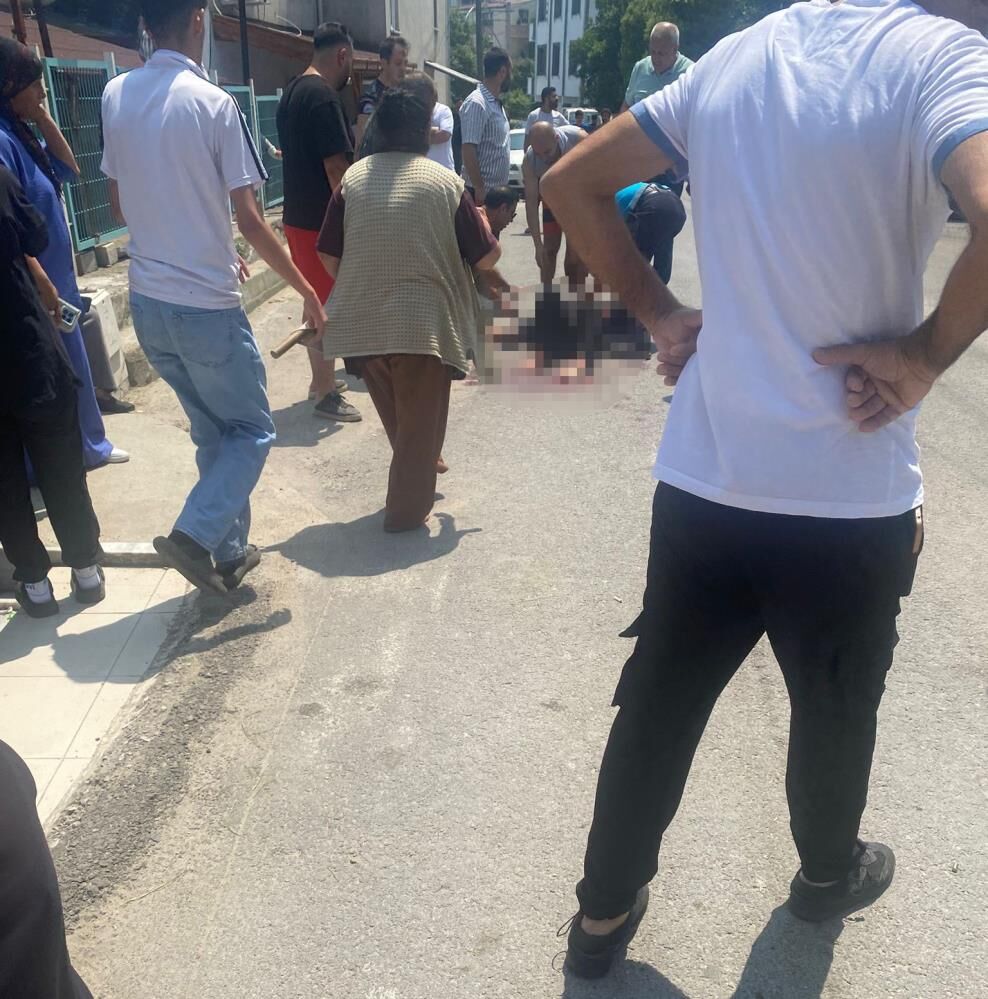 Sokak Ortasinda Dehset 5 Cocuk Annesi Kadin Bicaklandi (3)