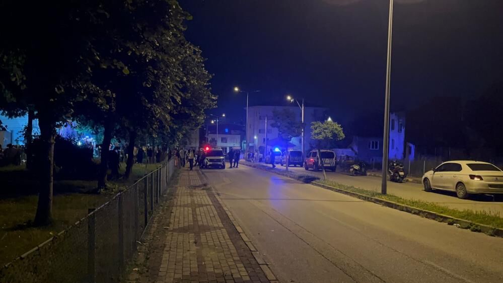 Tartisma Buyudu Kursunlar Yagdi Kari Koca Olay Yerinde Can Verdi (4)