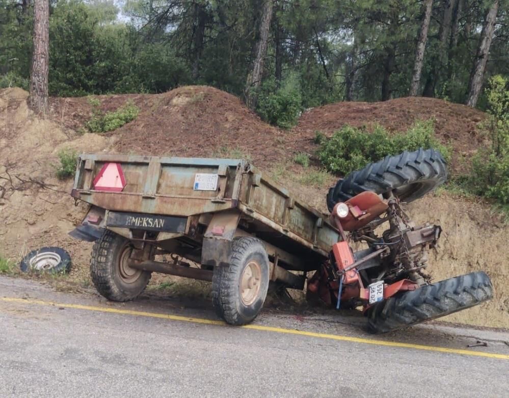 Traktor Sarampole Uctu 75 Yasindaki Ciftciden Aci Haber (1)