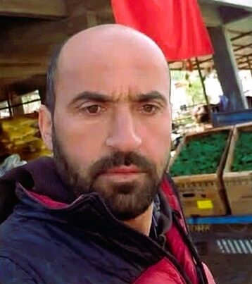 Traktorun Hidrolik Sistemine Sikisan Ciftci Hayatini Kaybetti (2)