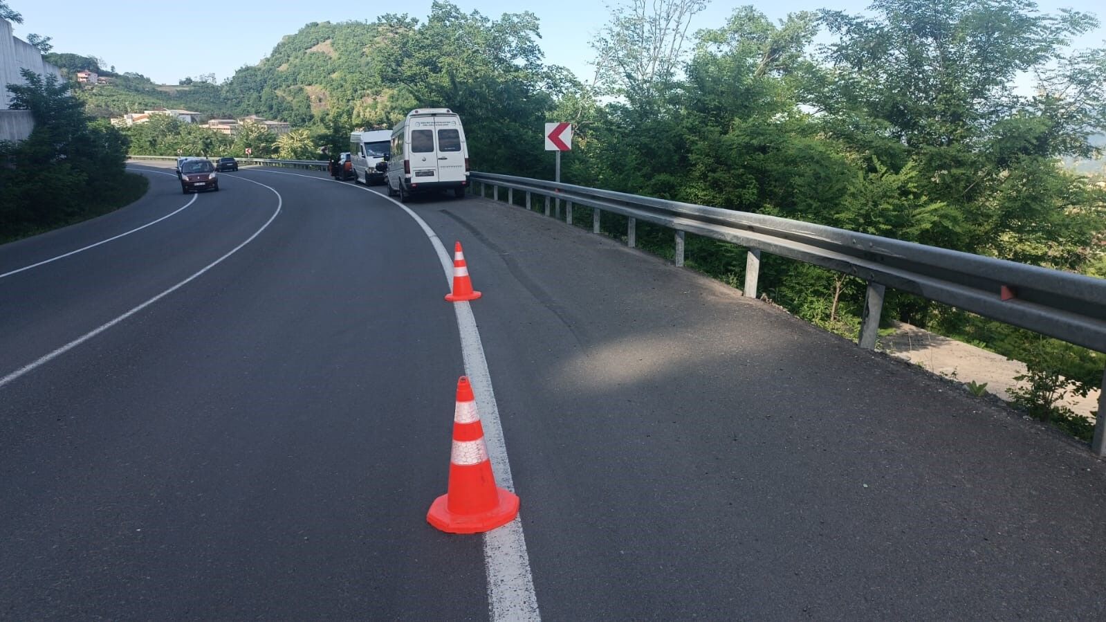 Yolcularini Kurtardi Kendi Oldu Genc Yasta Kalbine Yenik Dustu (2)