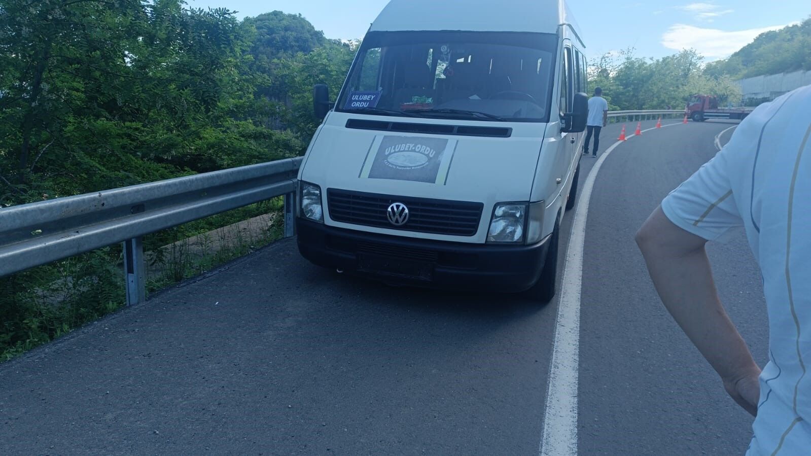 Yolcularini Kurtardi Kendi Oldu Genc Yasta Kalbine Yenik Dustu (5)