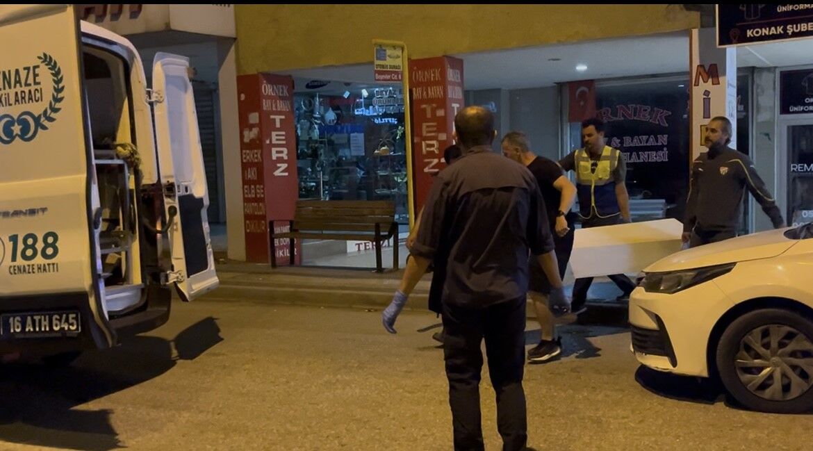 32 Yasindaki Kadinin Olumunde Sir Perdesi Aralaniyor Polis Intihar Mi Cinayet Mi Arast (2)