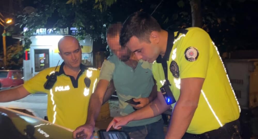 359 Promil Alkollu Cikti Kameralari Gorunce Sarki Soylemeye Basladi (4)