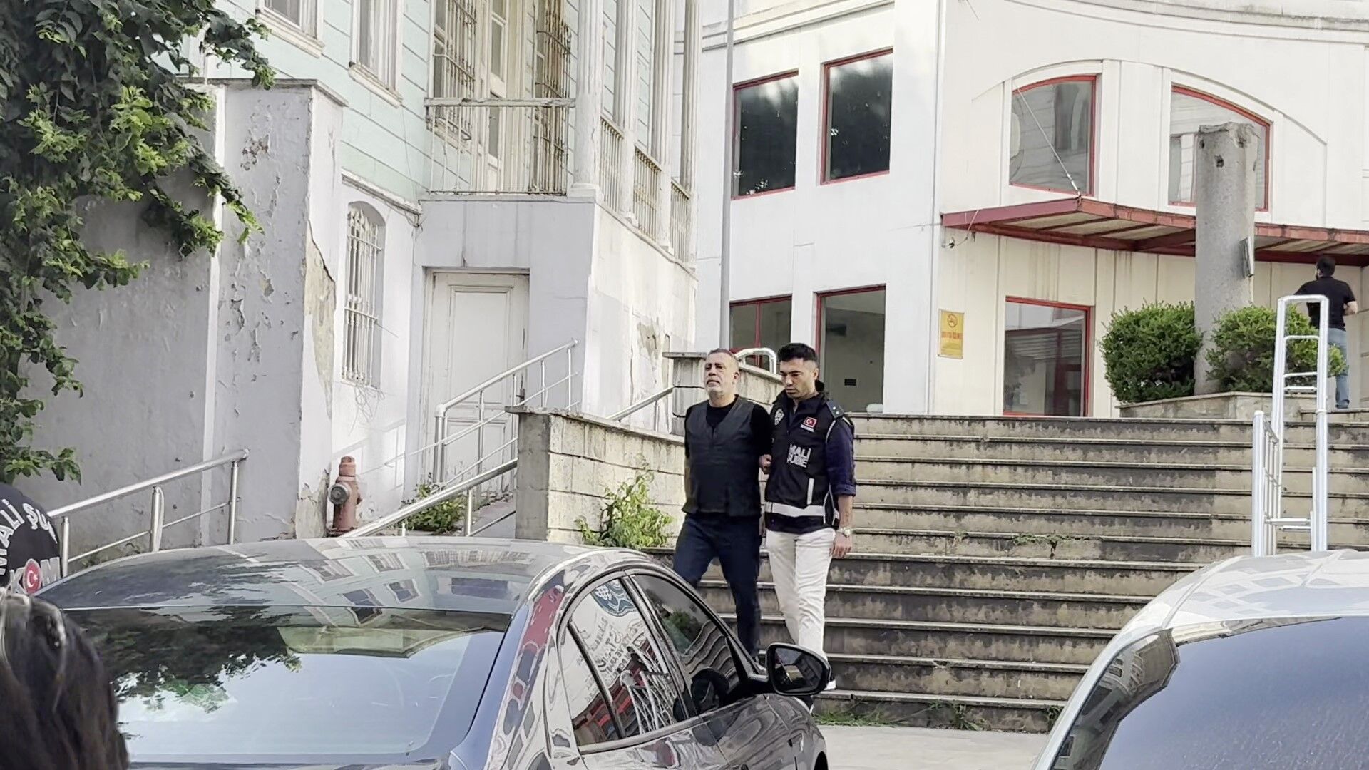 Ahbap Soruşturmasında Yeni Gelişme! Haluk Levent Dahil 14 Kişi Tutuklandı (2)