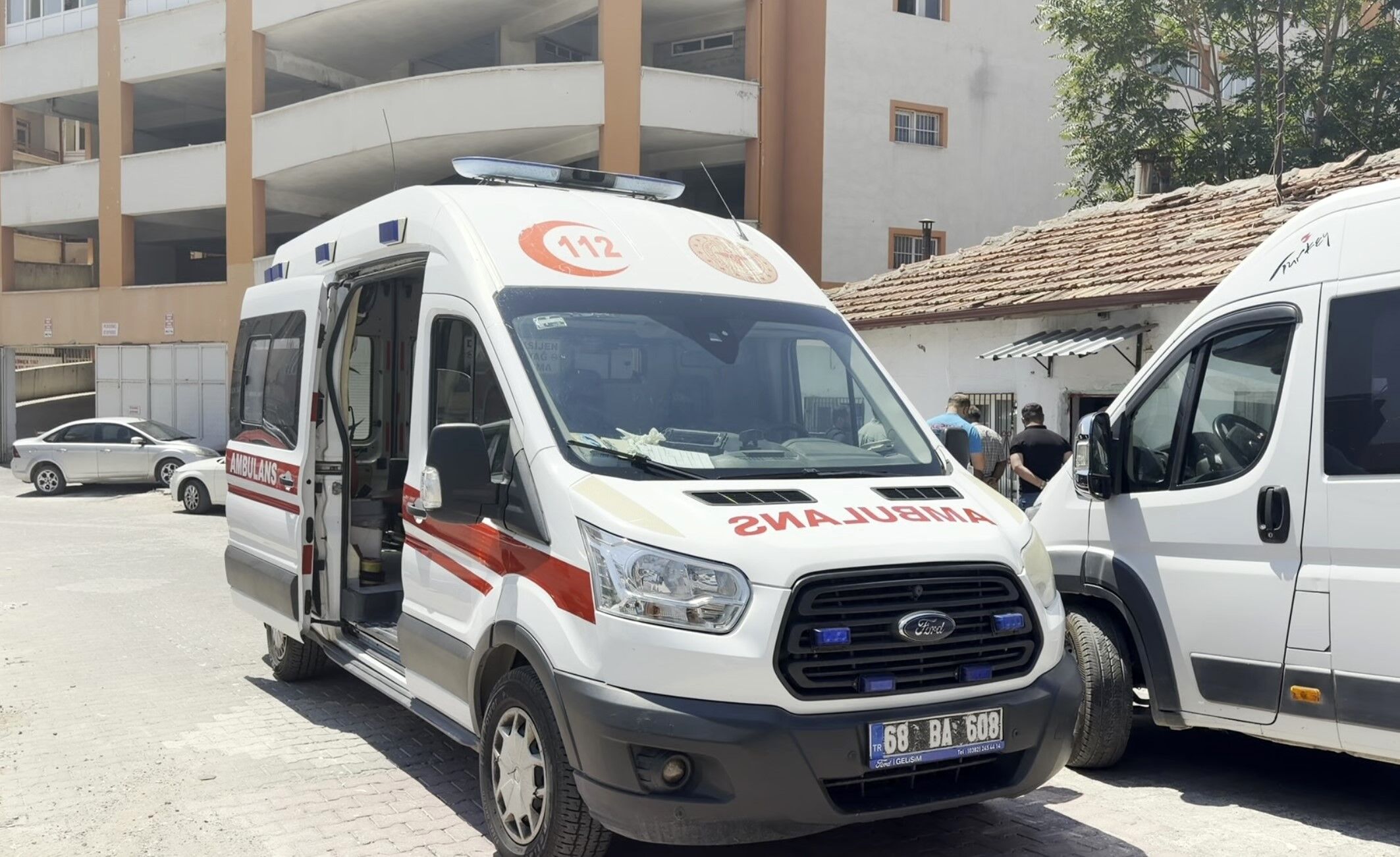 Arkadasindan Haber Alamayinca Eve Kostu Iceride Aci Gercekle Karsilasti (2)