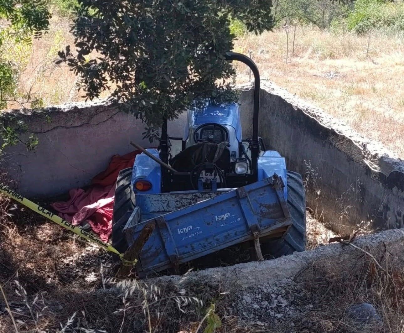 Bir Traktor Kazasi Daha Kendi Tarlasinda Can Verdi (2)