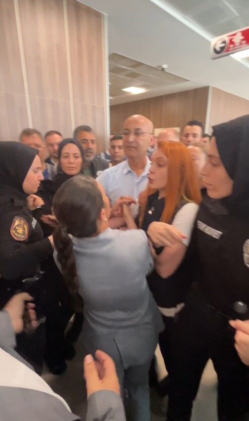 Bursada Gozler Bozbey Davasinda Durusma Oncesi Gerginlik (4)