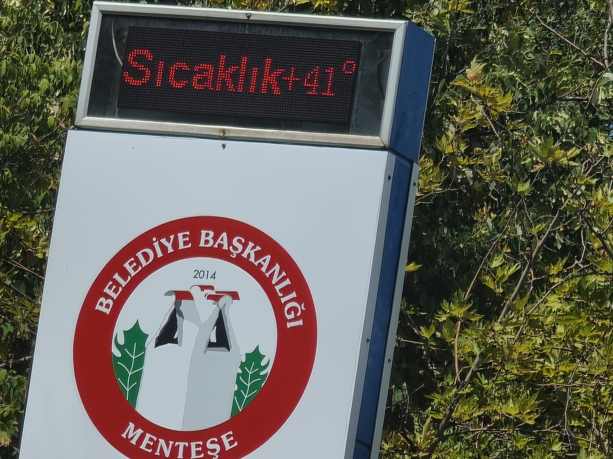 Denize Gidemeyince Careyi Oto Yikamacida Buldu Tazyikli Suyla Serinledi (3)
