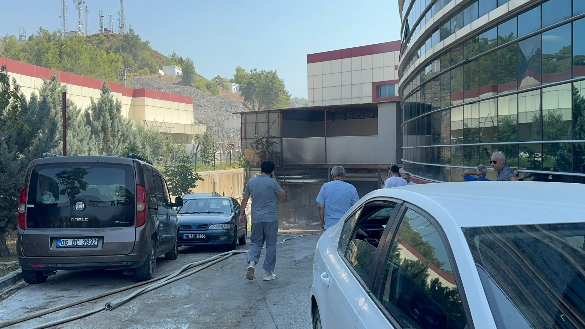 Devlet Hastanesini Duman Kapladi Hastalar Cevre Hastanelere Sevk Edildi (5)
