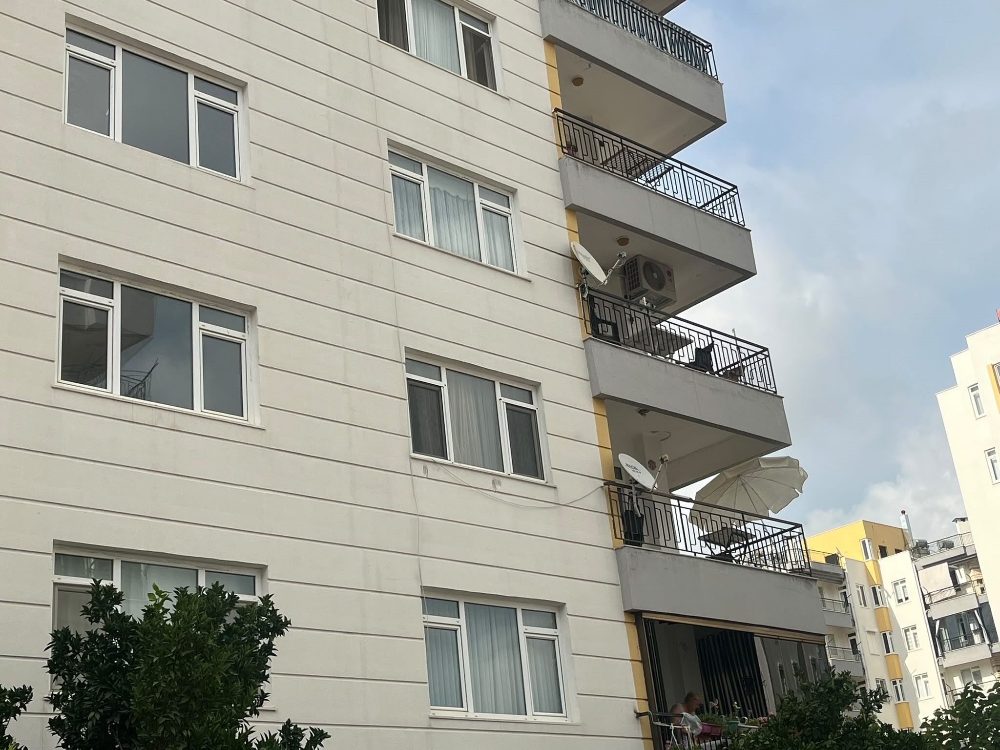 Eve Donusu Aciyla Bitti Genc Kadin Evinde Olu Bulundu (2)