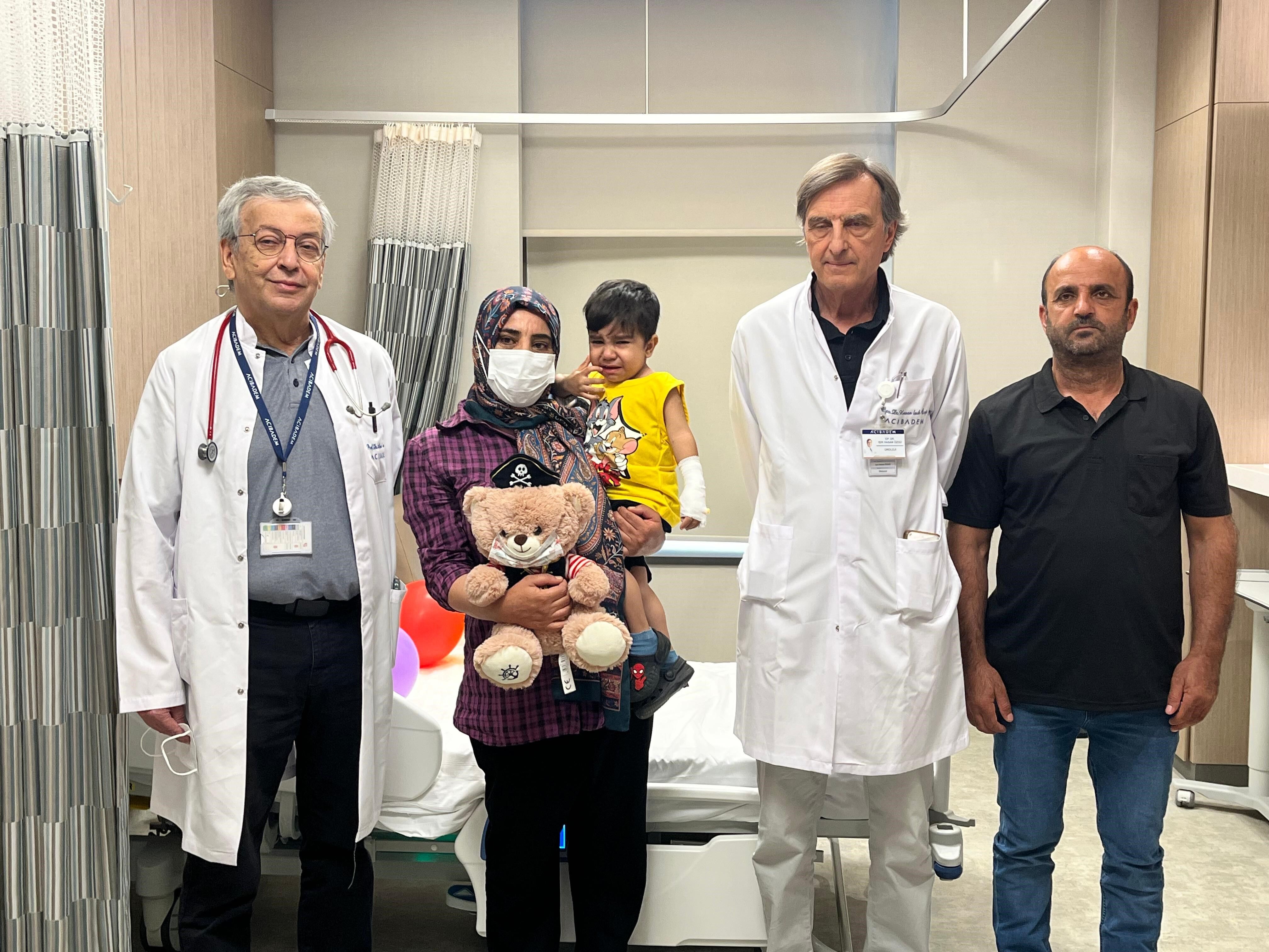 Fedakarligin Adi Anne Iki Evladini Topraga Verdi Ucuncu Cocuguna Bobregiyle Yeniden Ha (2)