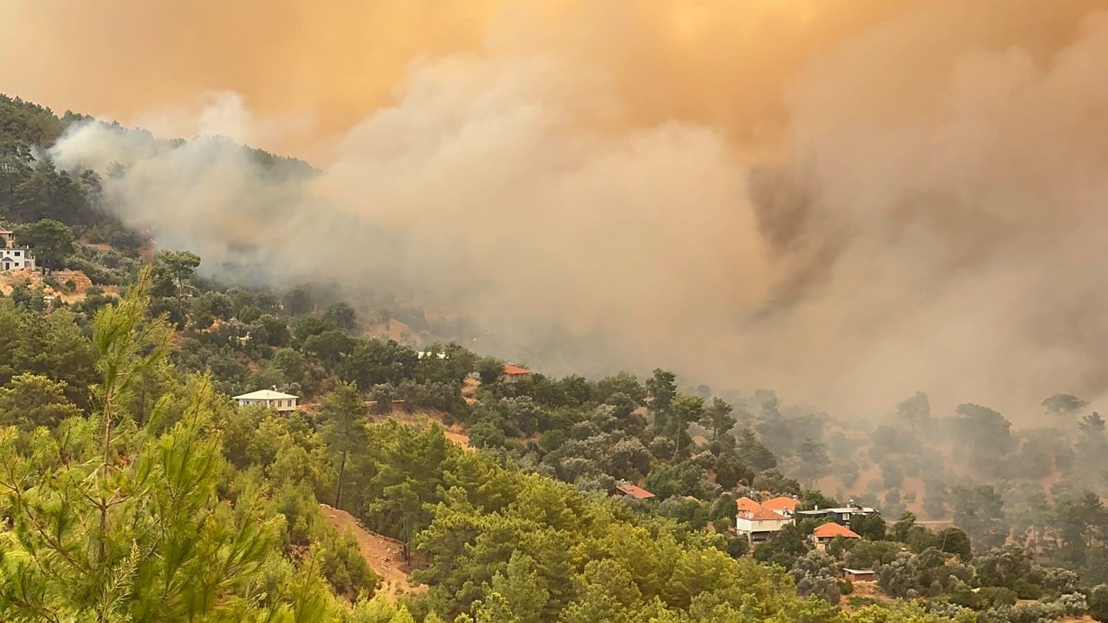 Fethiye Antalya Karayolu Yangin Nedeniyle Trafige Kapatildi (5)