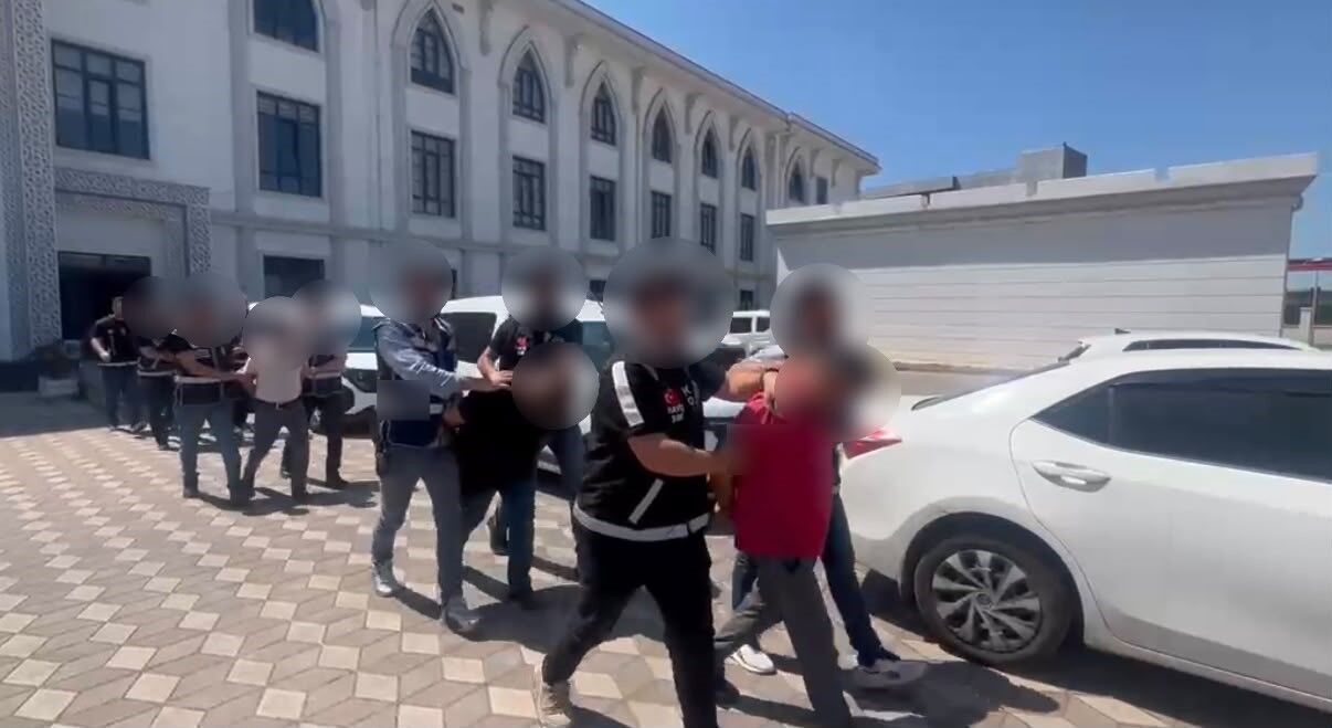 Gasbedilen Motosikletle Geldiler Sokak Ortasinda Olum Sactilar (4)