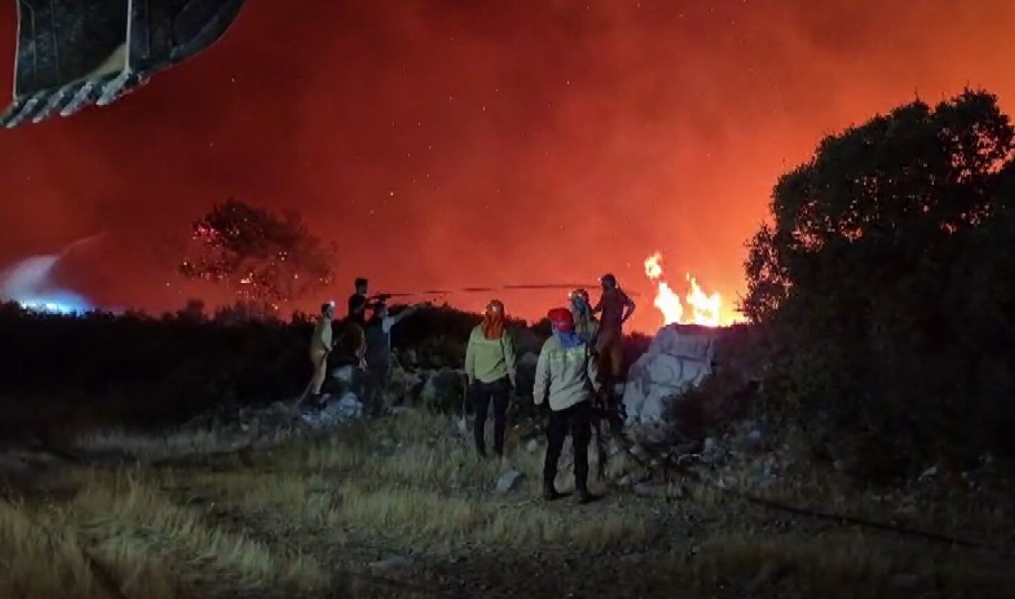 Gece Boyunca Alevlerle Mücadele! Milas'ta Tahliye Kararı (9)