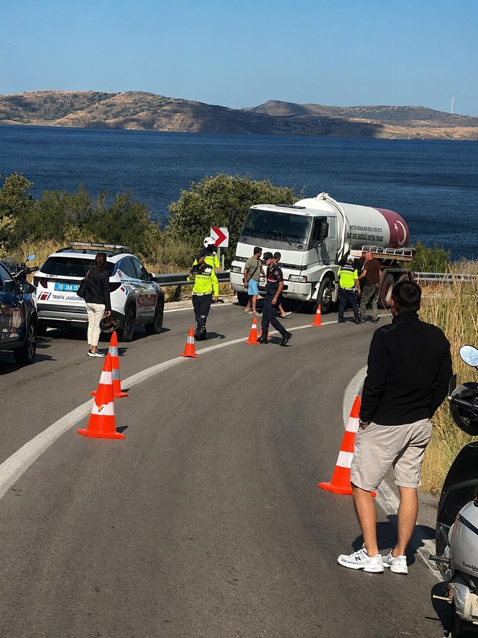 Gencecik Yasta Hayattan Koptu Motosiklet Vidanjorun Altina Girdi (1)-1