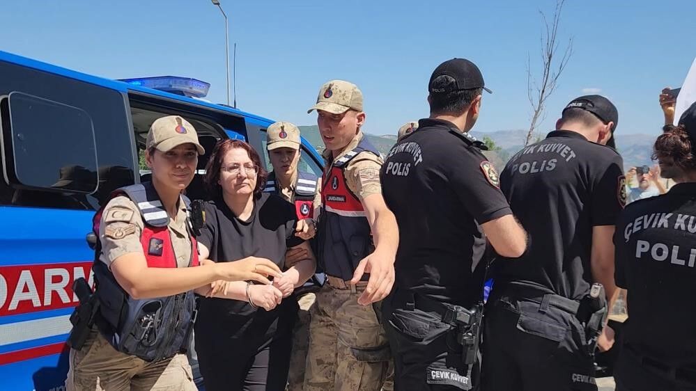 Gülistan Doku Dosyasında Kan Donduran Iddia! İki El Ateş Ederek Öldürdü (3)