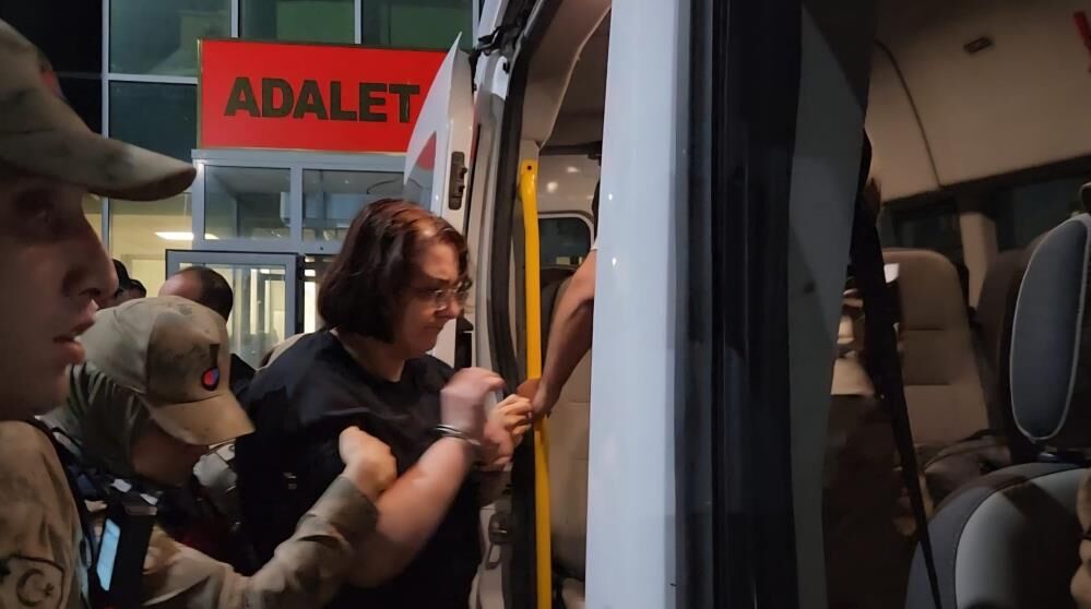 Gulistan Doku Sorusturmasinda Flas Gelisme Handan Sonel Tutuklandi Cezaevine Sevk Edil (4)