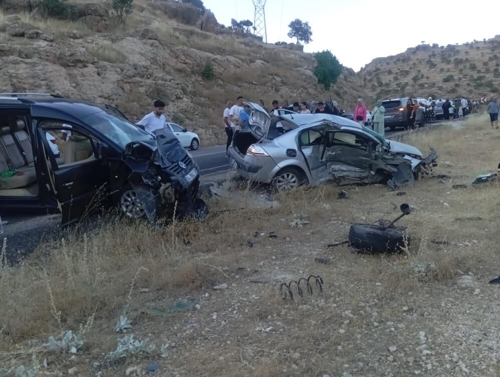 Iki Aracin Carpistigi Kazada Yurek Yakan Son 2 Yasindaki Bebek Kurtarilamadi (2)