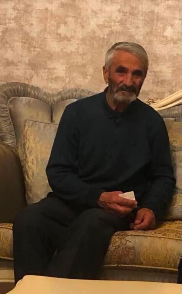 İlhan Aydın Kartal (75), Tarlada Çalışma Yaptığı Sırada Ot Biçme Makinesine Sıkışarak Ağır Yaralandı.