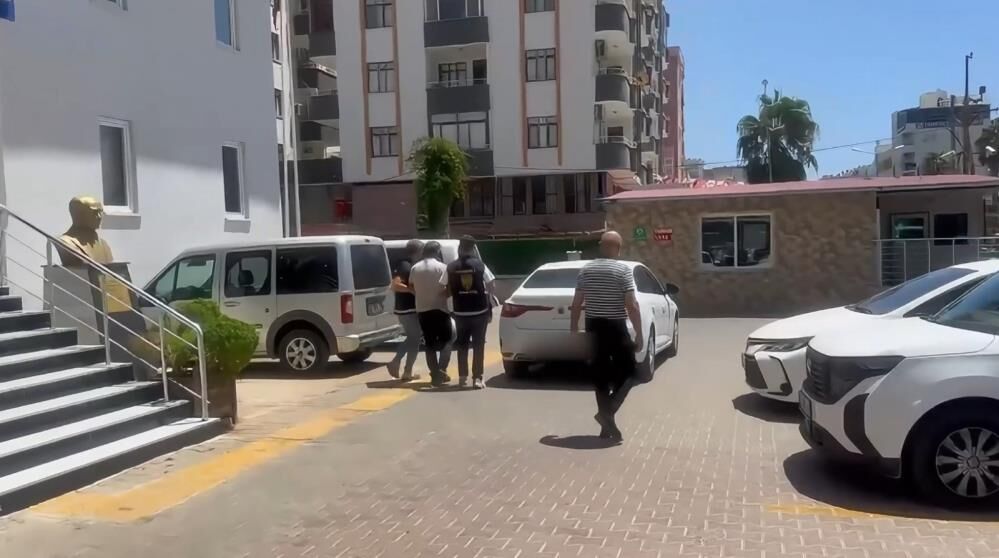 Kan Donduran Saldiri Yasli Adamin Boynunu Kirmaya Calisan Supheli Tutuklandi (4)