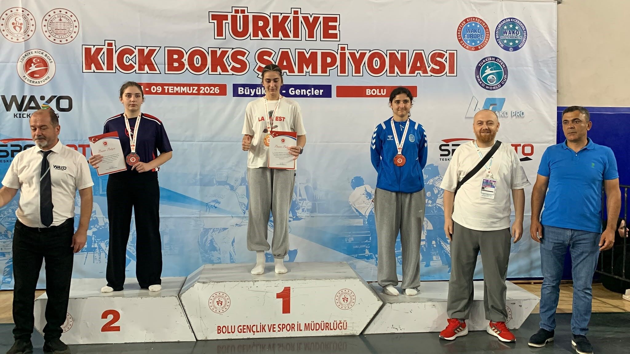 Kick Boks (2)