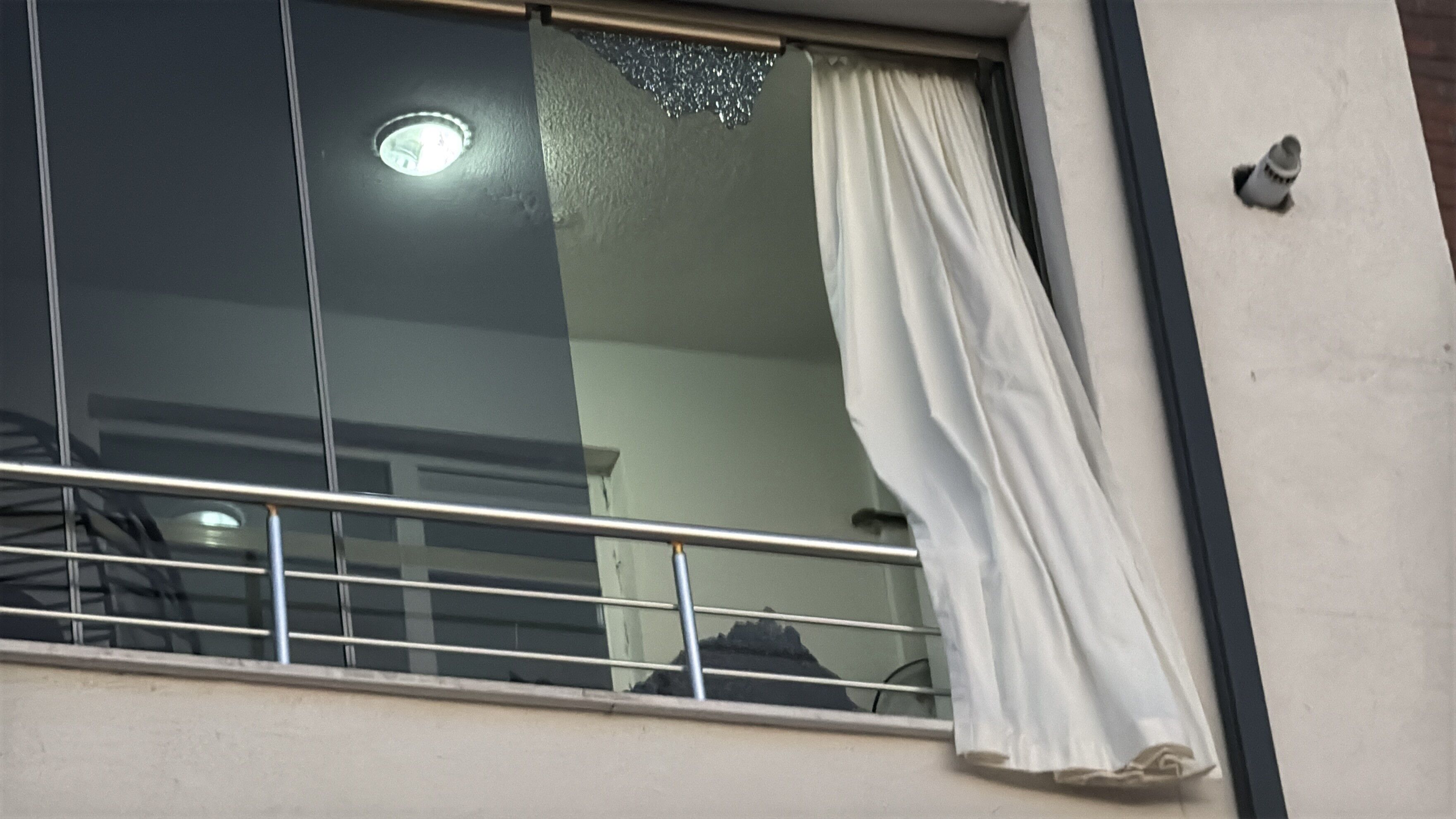 Kiz Ve Oglan Tarafi Birbirine Girdi Ortalik Savas Alanina Dondu (4)