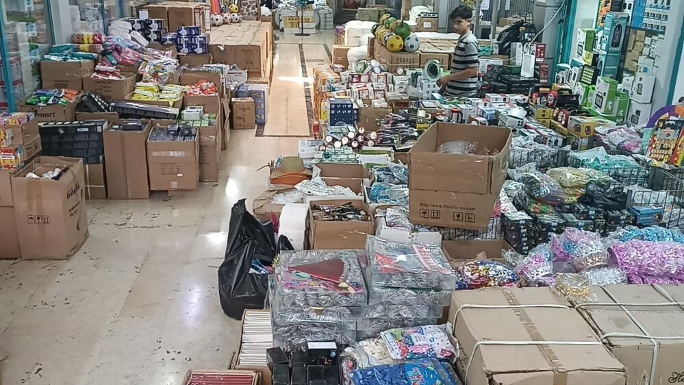 Komsu Esnaflar Musteri Icin Kavga Etti Ortalik Savas Alanina Dondu O Anlar Guvenlik Ka (2)