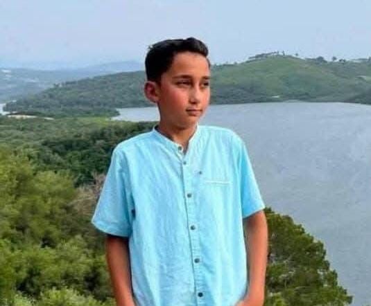 Kuslarla Oynarken Hayatinin Baharinda Veda Etti Henuz 12 Yasindaydi-1