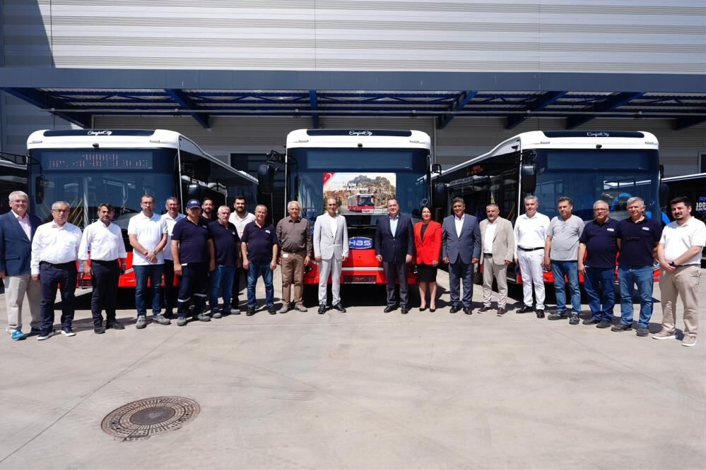 Manisada Ulasima Dev Takviye 15 Yeni Otobus Yollara Cikiyor (2)