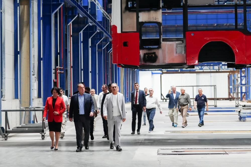 Manisada Ulasima Dev Takviye 15 Yeni Otobus Yollara Cikiyor (6)