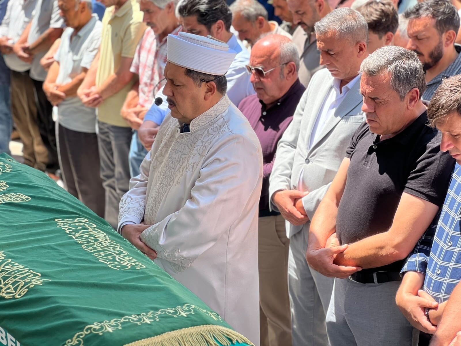 Manisadaki Feci Kazada Hayatini Kaybeden 2 Kisi Son Yolculuguna Ugurlandi (6)