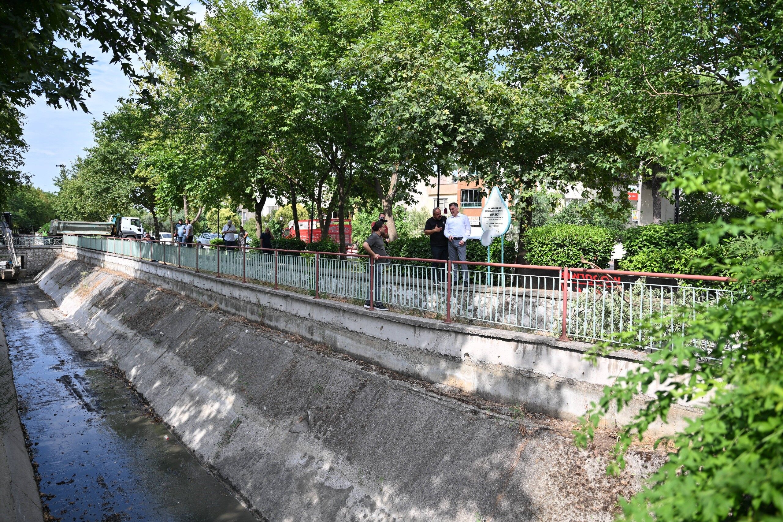 Maski Harekete Gecti Manisada Dere Ve Kanallar Bastan Sona Temizleniyor (3)