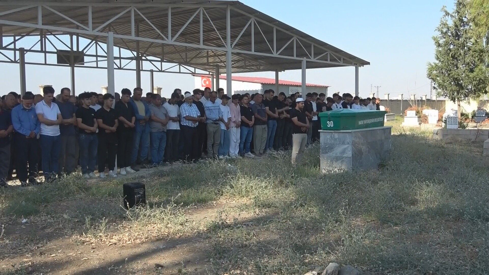 Mezarlıkta Buluştular, Sokakta Öldürdü 19 Yaşındaki Genç Hayatını Kaybetti (4)