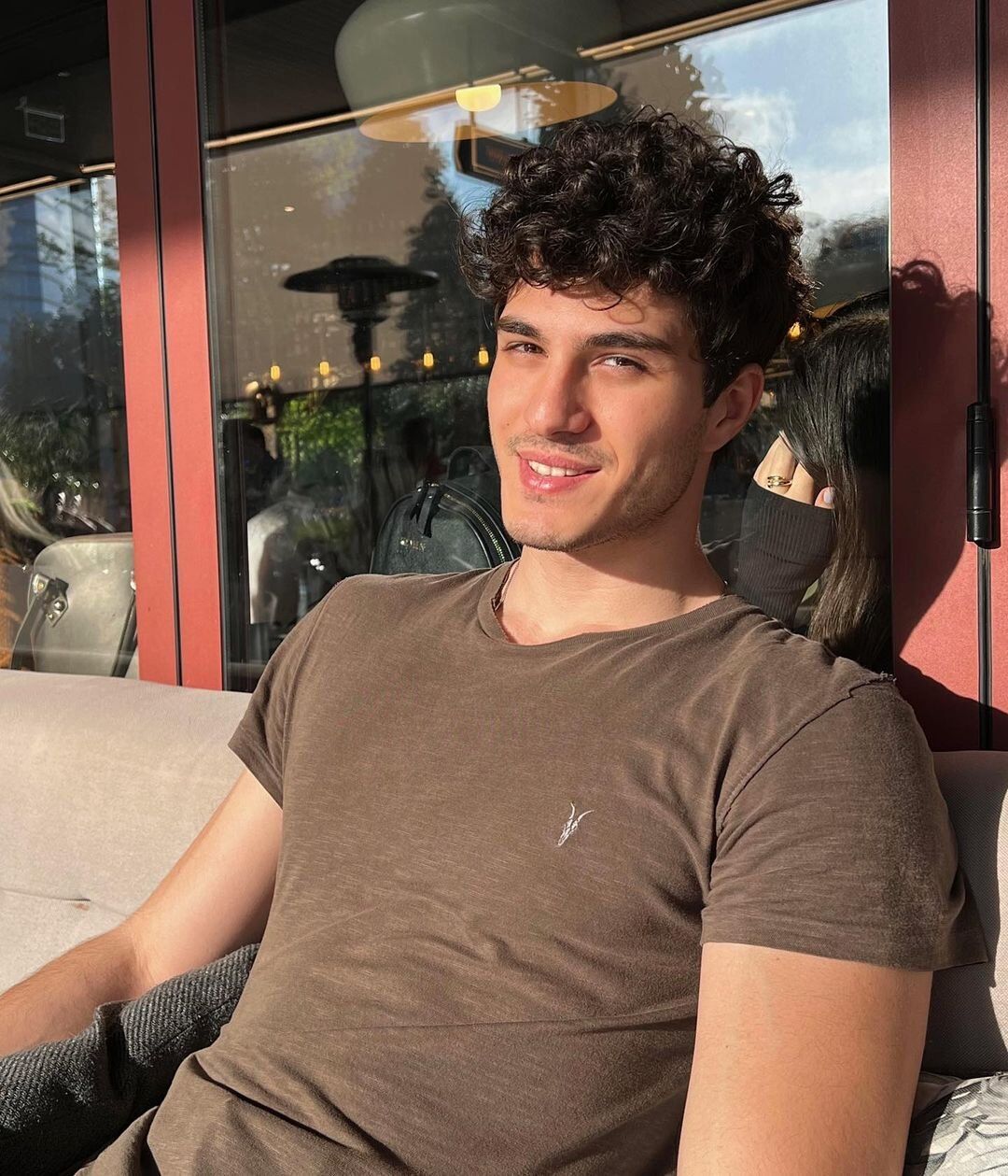 Ömür Usta Oyuncuları Kimler