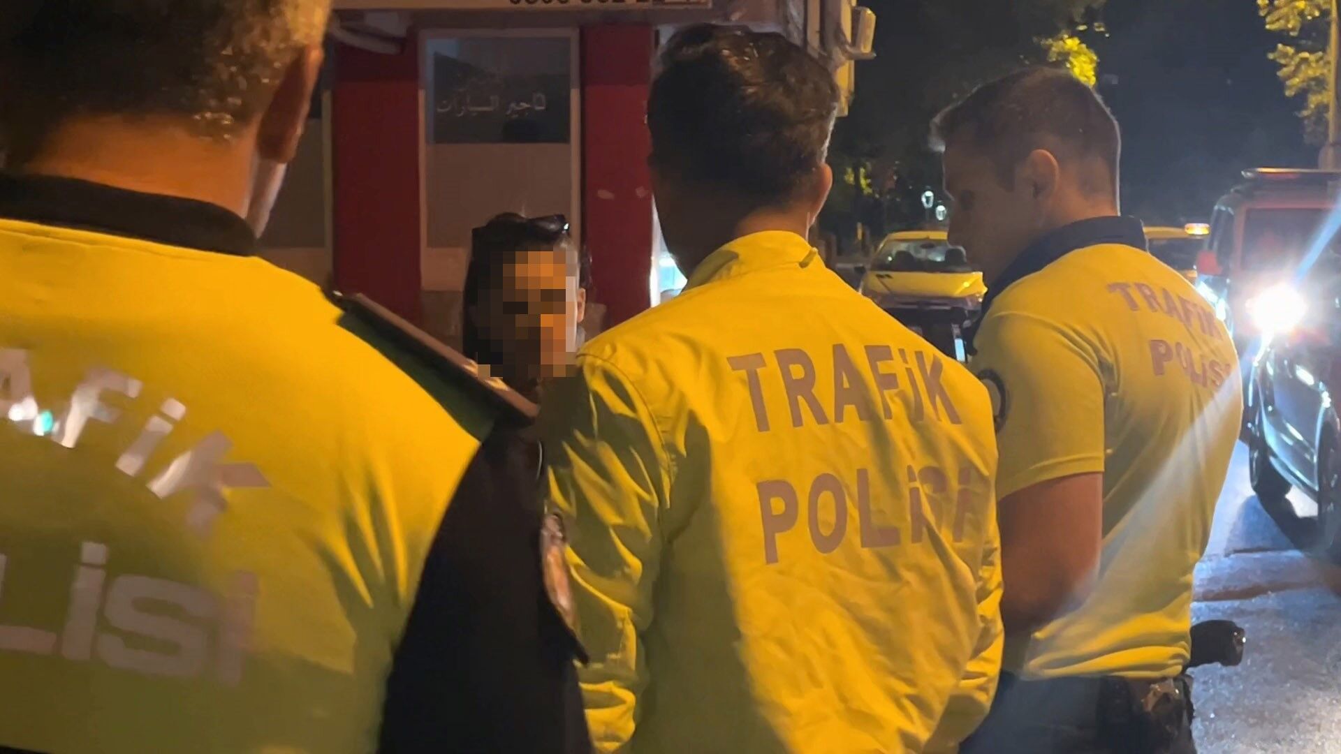Pes Dedirten Olay Elektrikli Bisiklet Surucusu 11 Kat Alkollu Cikti (4)