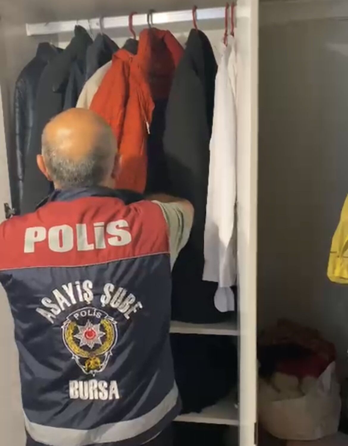 Polisiz Yalaniyla 25 Ayda 100 Milyonluk Vurgun Tatli Ikram Edip Kayboldular (3)