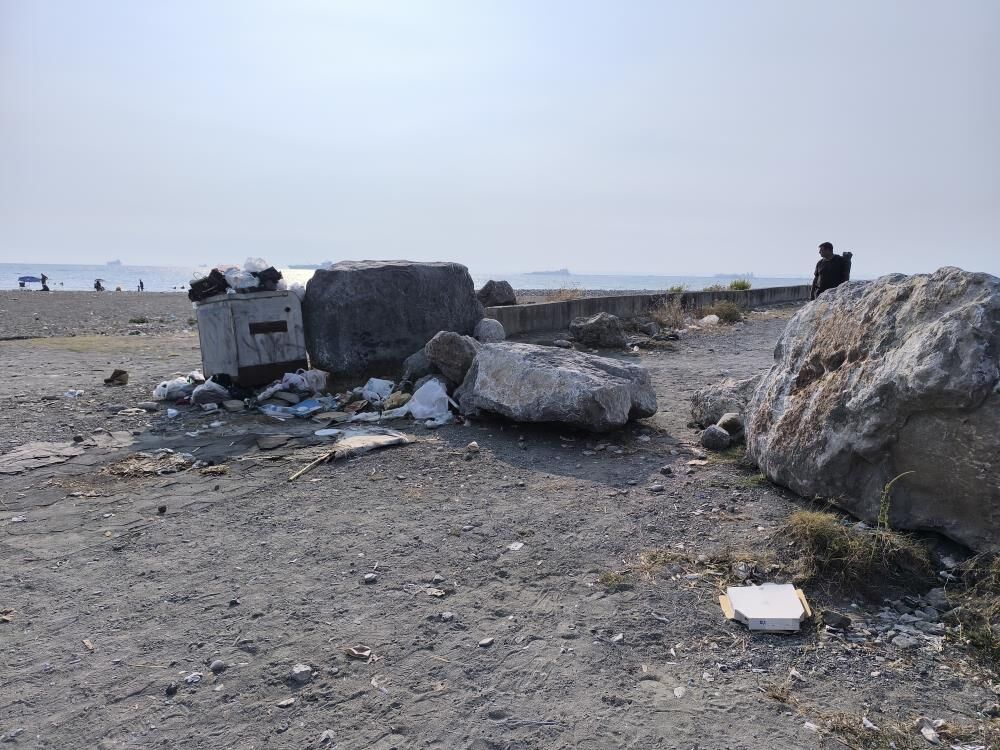 Ruhsat Krizi Buyudu Tapulu Arazisinden Gecen Sahil Yolunu Kapatti (4)
