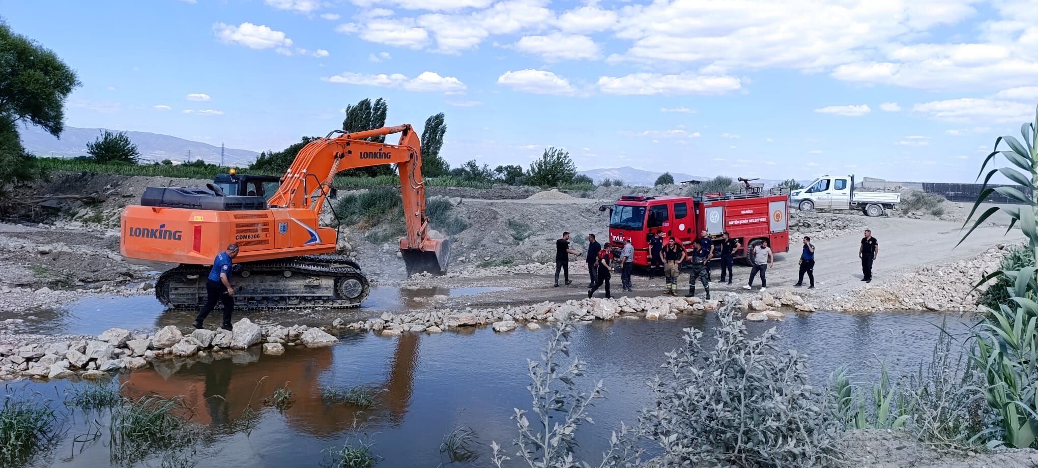 Salihli'de Küçük Çocuk Için Zamanla Yarış! Arama Kurtarma Çalışması Başlatıldı (1)-2